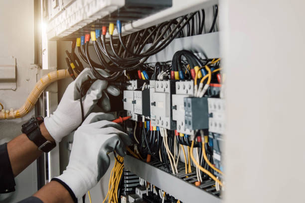 Best Licensed Electrician  in Pine Level, NC